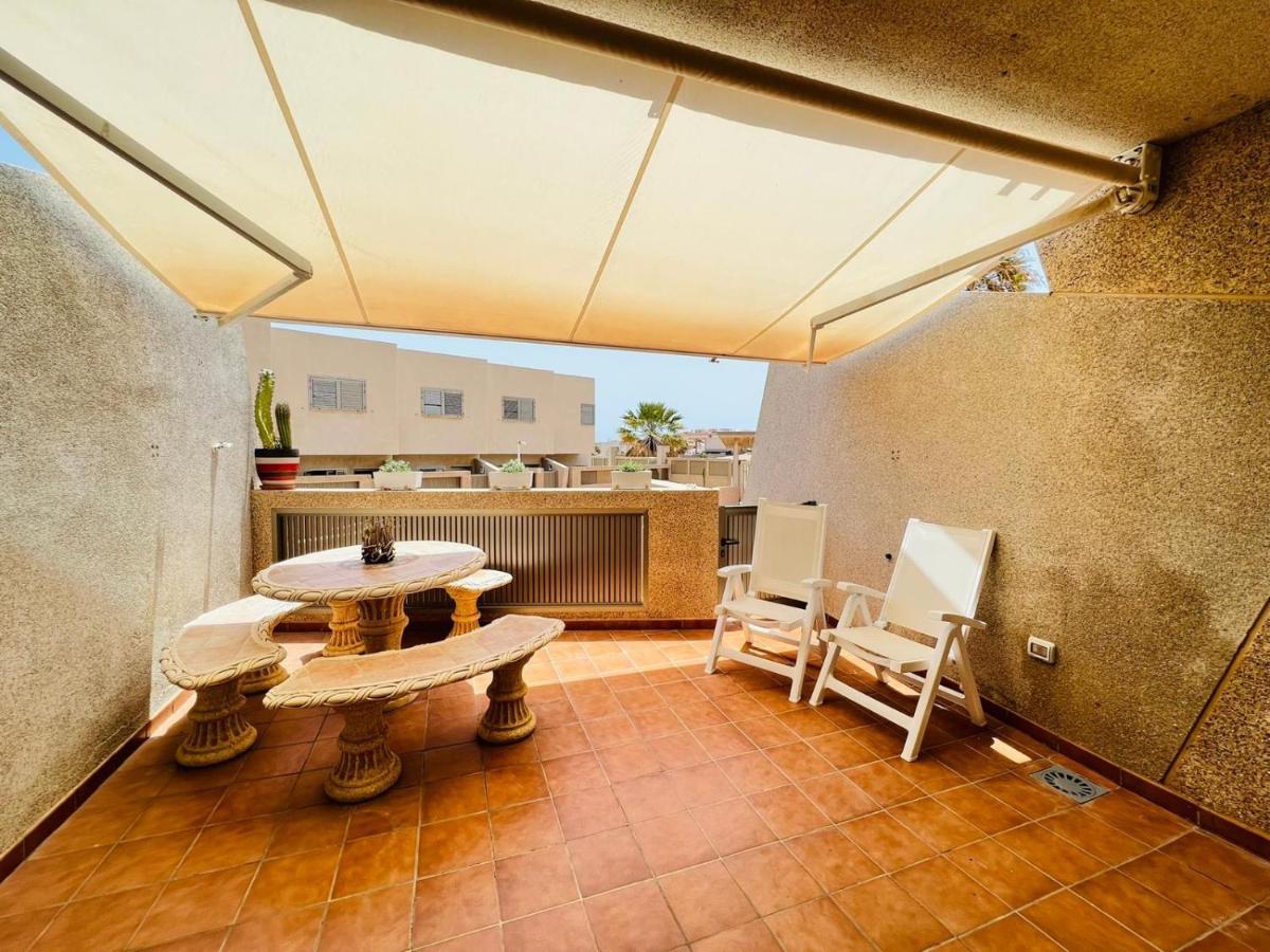 Apartamentos Vista Marina - El Medano Екстериор снимка