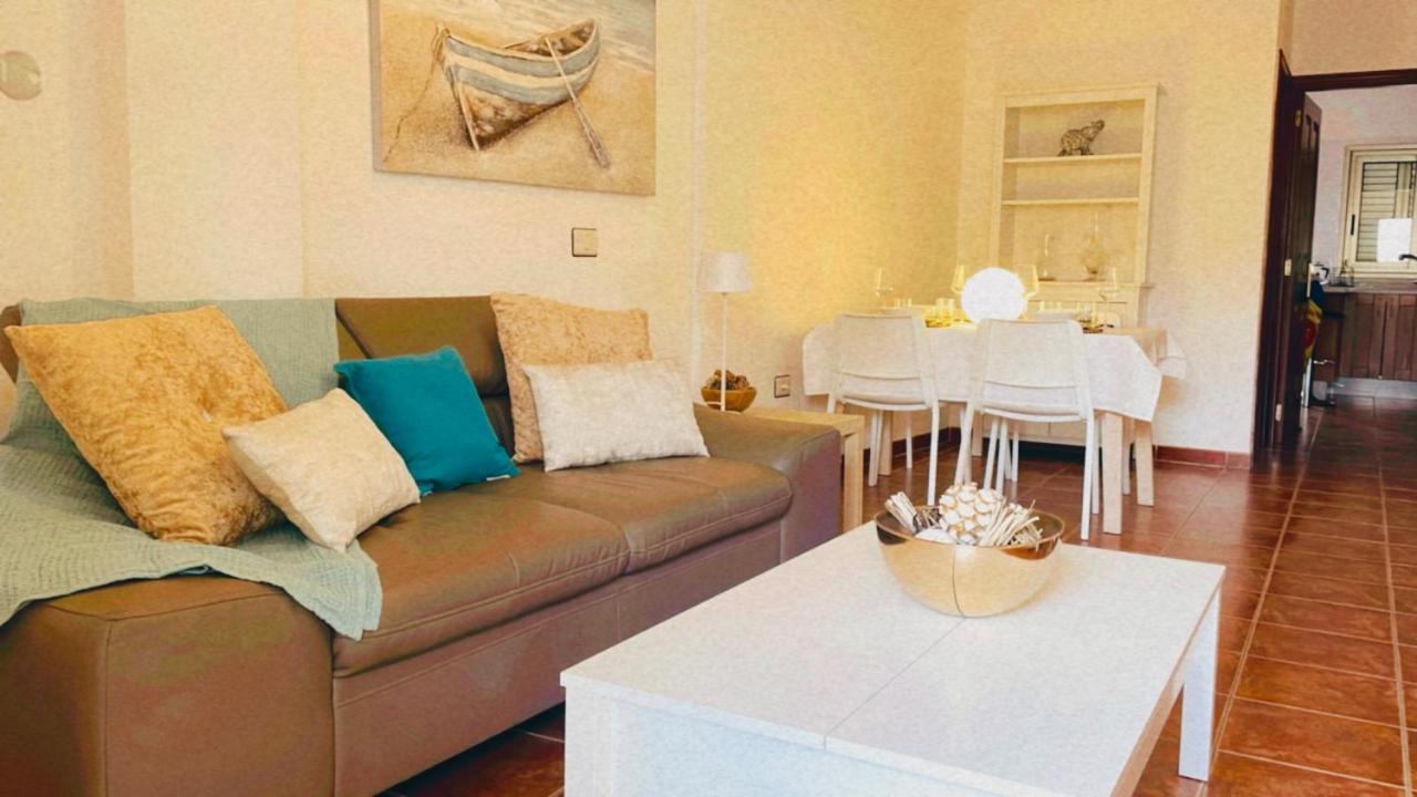Apartamentos Vista Marina - El Medano Екстериор снимка